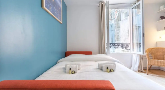 Vibrant Studio for 4 Near Gare de L'est, Забронировать Дом для отпуска Коттеджи Парижа, рядом с Les Orgues de Flandre, Коттедж