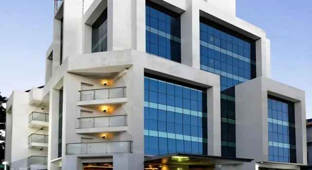 Hotel Town Tower, Забронировать Отель Тируванантапурам штат Керала