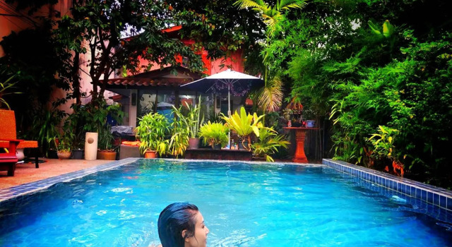 Кровать в общем номере Mandala House, Chiang Mai