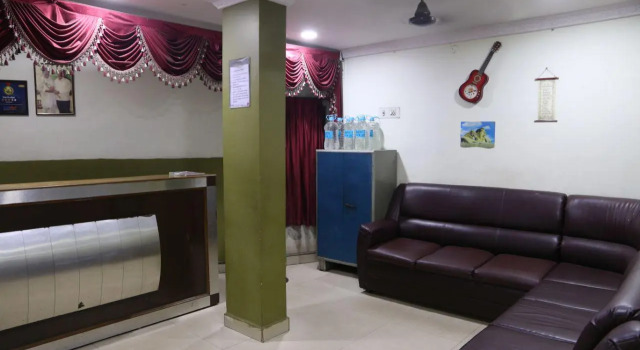Vani Lodge, Rezerwuj Hotel Hotele w Andhra Pradesh z parkingiem, Parking
