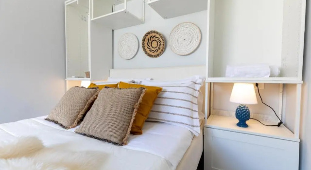 MAISON BRAVE ' a 100 mt mare