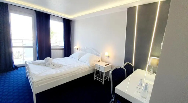 Двухместный номер Standard с балконом Hotel Imperium