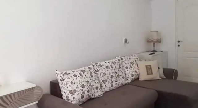 LUNA, Varaa Hotelli Oradea 