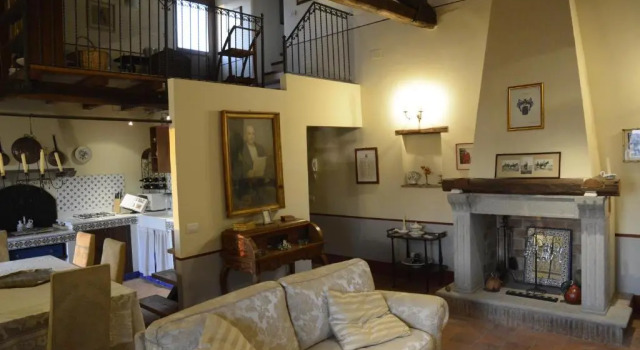 Attico Panoramico in dimora storica, Buchen Sie Ferienwohnung Canino Tuszien