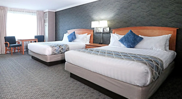 Четырёхместный номер Standard Emerald Queen Hotel & Casino - Fife