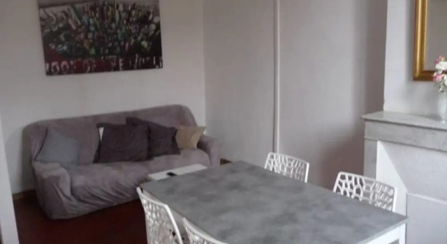 Nice 2 Bedrooms Renovated on the Vieux Port, Забронировать Отель Марсель Буш-дю-Рон, рядом с Сад Развалин