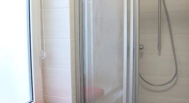 Семейный коттедж с 5 комнатами Ferienhaus Landeskrone für 10 Personen mit Sauna, Terrasse, inkl Parkplatz in Dresden