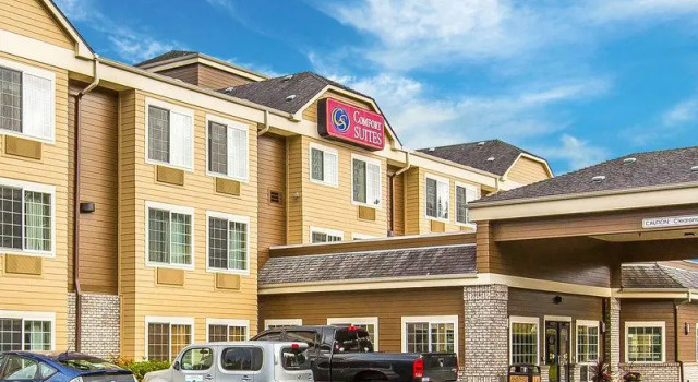 Кровать в общем номере Best Western Columbia River Waterfront Hotel Astoria