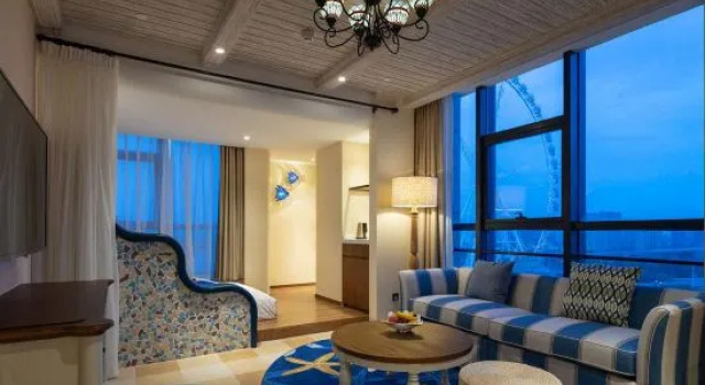 Люкс Global Harbor Cruise Hotel