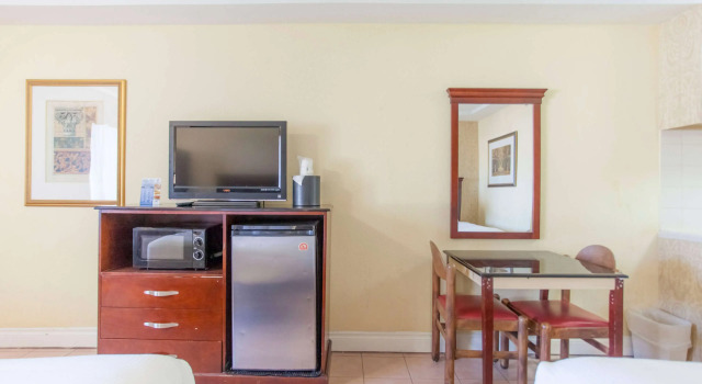 Days Inn by Wyndham Shenandoah, Reserva ahora Hotel Hoteles en Shenandoah con piscina, Piscina
