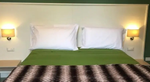 Двухместный номер Superior с балконом и с видом на сад B&B Napolimilionaria Foria 242
