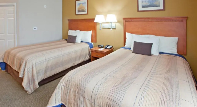 Четырёхместный номер Standard Candlewood Suites League City by IHG