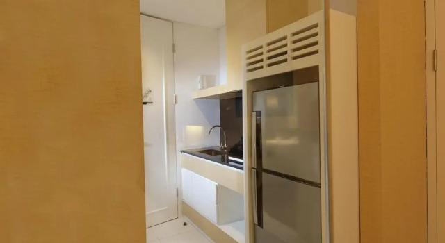 Camera Business Brits Hotel Karawang