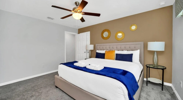 Luxury Villa, South Facing Pool! No Rear Neighbors. Themed Rooms, Theatre & Game Room. #8so8956, Rezerwuj Hotel Kissimmee Kissimmee