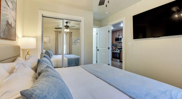 12 Mi to BOK Center: Pet-friendly Home w/ Yard!, Varaa Lomakoti Tulsa 