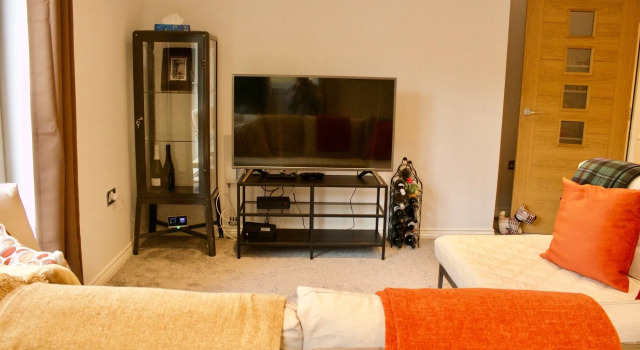 2 Bedroom Flat In Broughton Area, Забронировать Отель Отели Бротона 3 звезды, 3*
