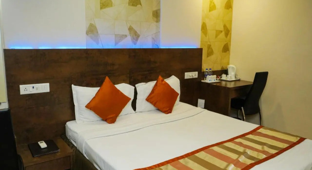 Hotel Spices