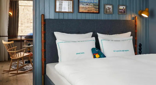 Люкс Standard 25hours Hotel Paper Island