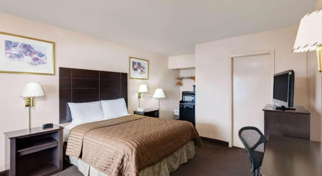 Двухместный номер Standard Travelodge by Wyndham Ozona