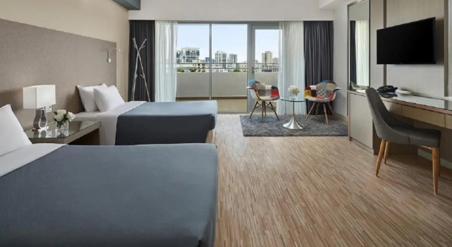 Двухместный номер Deluxe RELC International Hotel