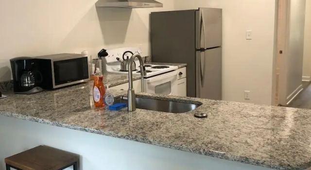 Lakewood Lyon Park Renovated Cottage Near Duke 23A, Забронировать Дом для отпуска Дарем Raleigh-Durham Metropolitan Area, рядом с North Carolina Mutual Life Insurance