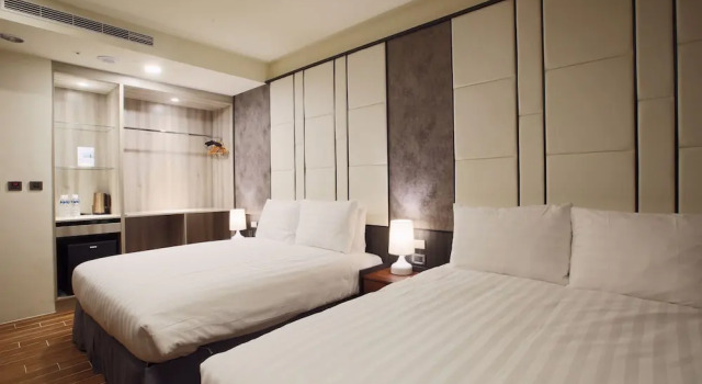 Четырёхместный номер Standard Hotel A . Tainan