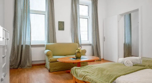 Elegant 2BR Apartment - near Bahnhof Wien Meidling, Rezerwuj Apartament Hotele w Wiedeń z parkingiem, Parking
