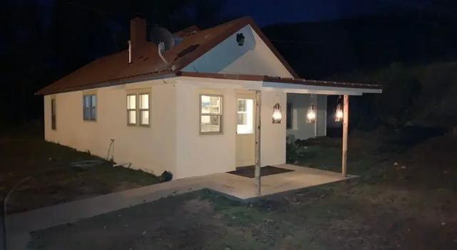 Valentine's Northern New Mexico Mountain Ranch On Colorado Border 2 Bedroom Retreat by RedAwning, Boek Appartement Hotels in Raton met parkeren, Parkeren