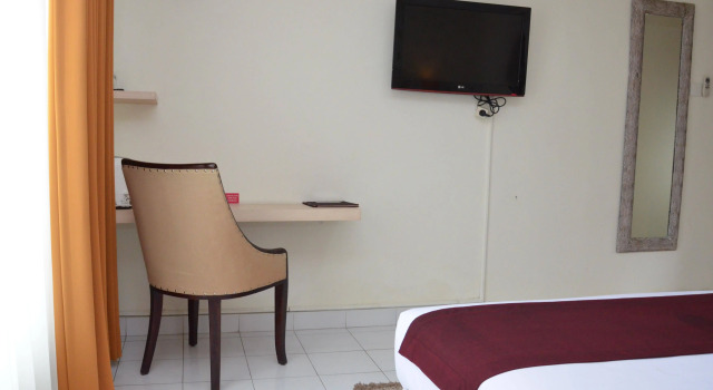 Santosa City Hotel, Забронировать Отель Денпасар Denpasar Municipality
