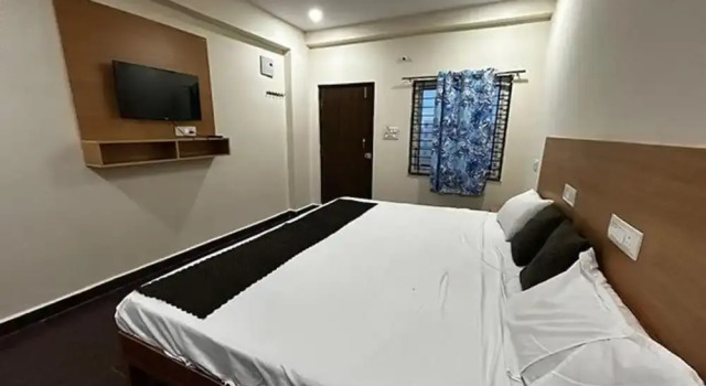 Fabhotel Svr Grand, Rezerwuj Hotel Hajdarabad 