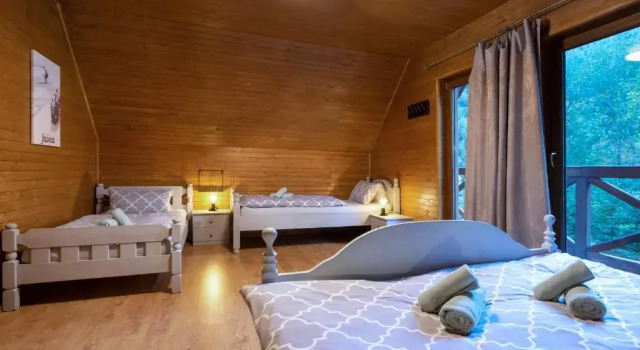 AC RiverStone CHALET, Book Chalet Villaer i Žilinský kraj, Villa