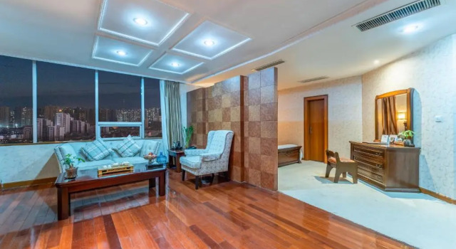 Suite Baoding Zhong Yin Hotel
