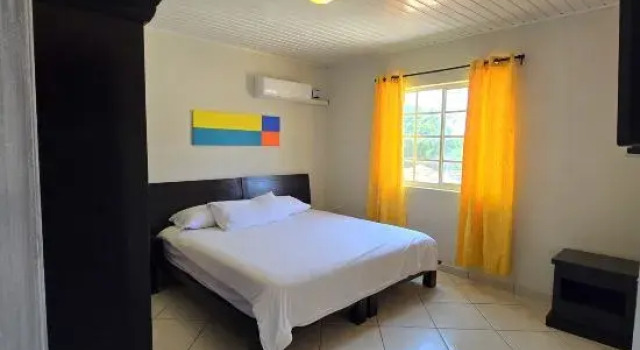 Апартаменты Adorable 1-bedroom Apartment 3 km From Eagle Beach