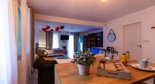 Suite and Spa, Забронировать Курортный отель Отели Дижона 4 звезды, рядом с Музей религиозного искусства, 4*