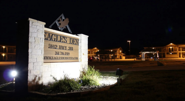 Eagles Den Suites Kenedy a Travelodge by Wyndham, Reserva ahora Hotel Kenedy Texas