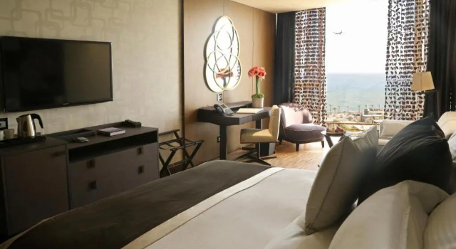 Номер Premium с видом на море Lancaster Plaza Beirut