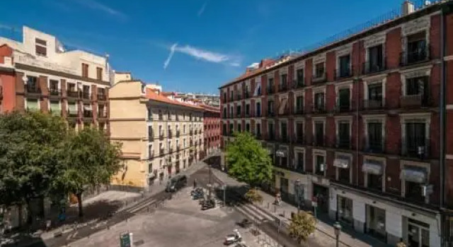 Chic Rentals La Latina, Boek Hotel Latina Madrid, in de buurt van Edificio Grassy