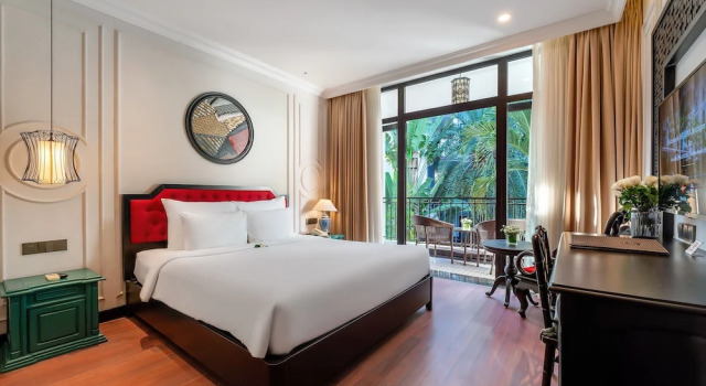 Двухместный номер Senior Deluxe с балконом и с видом на бассейн Hadana Boutique Resort Hoi An