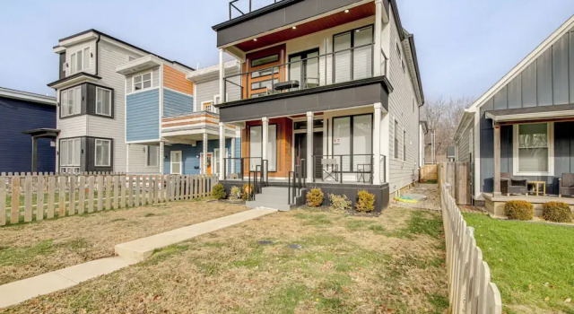 Home Theater + Rooftop Deck! Fountain Sq Stunner