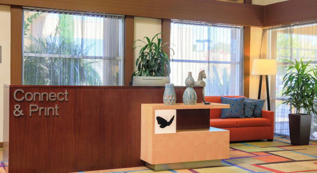 Fairfield Inn and Suites by Marriott San Jose Airport, Забронировать Отель Сан-Хосе Silicon Valley