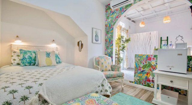 Casa Castellana B&B Inn, Забронировать Отель Сантурсе Вьехо Сан-Хуан