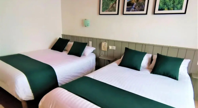 Hotel Les Montagnards, Book Hotel Hoteller i Doubs med morgenmad, Morgenmad