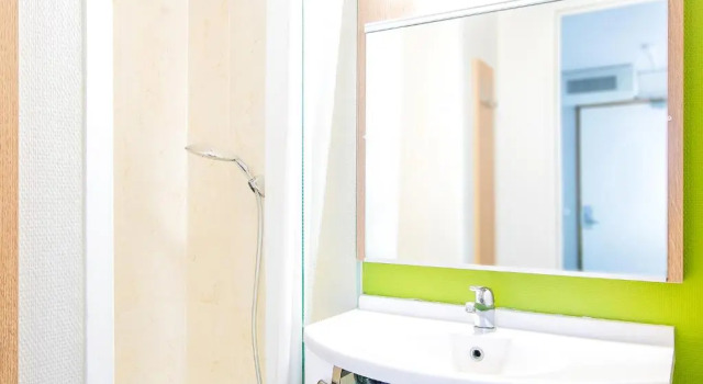 Четырёхместный номер B&B HOTEL Limoges 2
