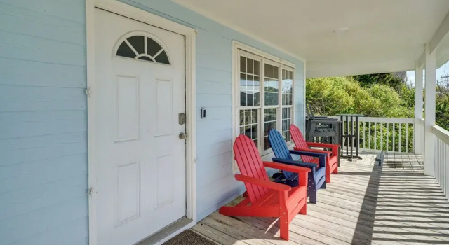 Коттедж с 4 комнатами с балконом Topsail Beach Vacation Rental: Idyllic Ocean Views
