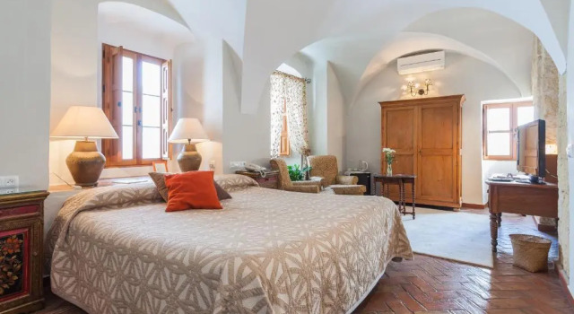 Полулюкс Hotel La Casa del Califa