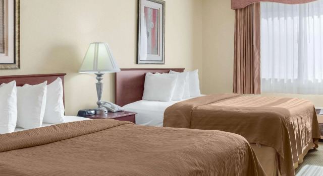 Четырёхместный номер Standard Quality Inn Bemidji