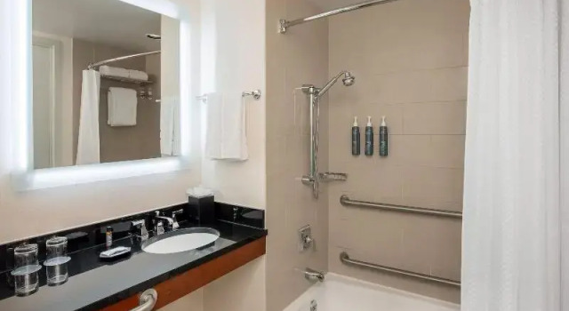 Четырёхместный номер Traditional The Westin Boston Seaport District