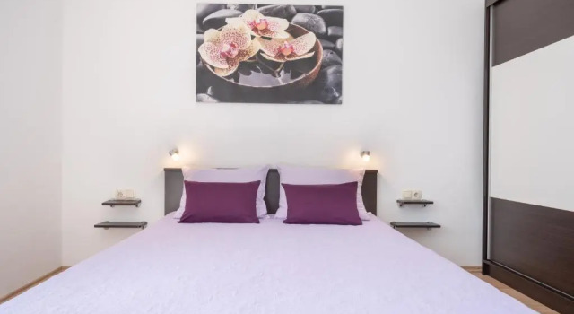 BeBe Apartment