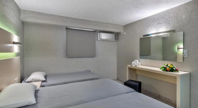 Halaris Rooms, Забронировать Отель Отели Эрмуполиса с парковкой, рядом с Музей промышленности Эрмуполи, Парковка
