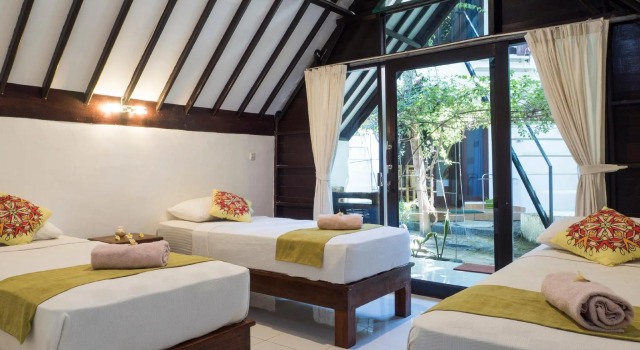 Gili Turtle Beach Resort